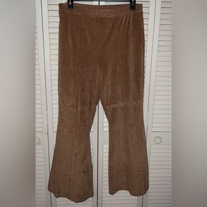 AERIE GROOVE-ON RIB VELOUR FLARE PANT